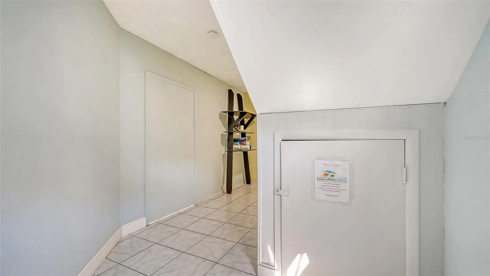Unit B, entry hallway.