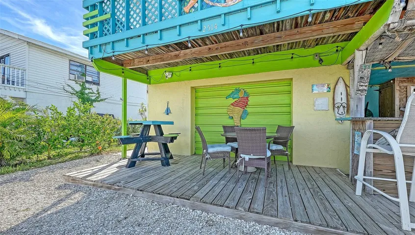 Open front deck.