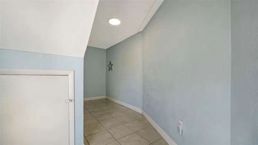 Unit A, Entry Hallway.