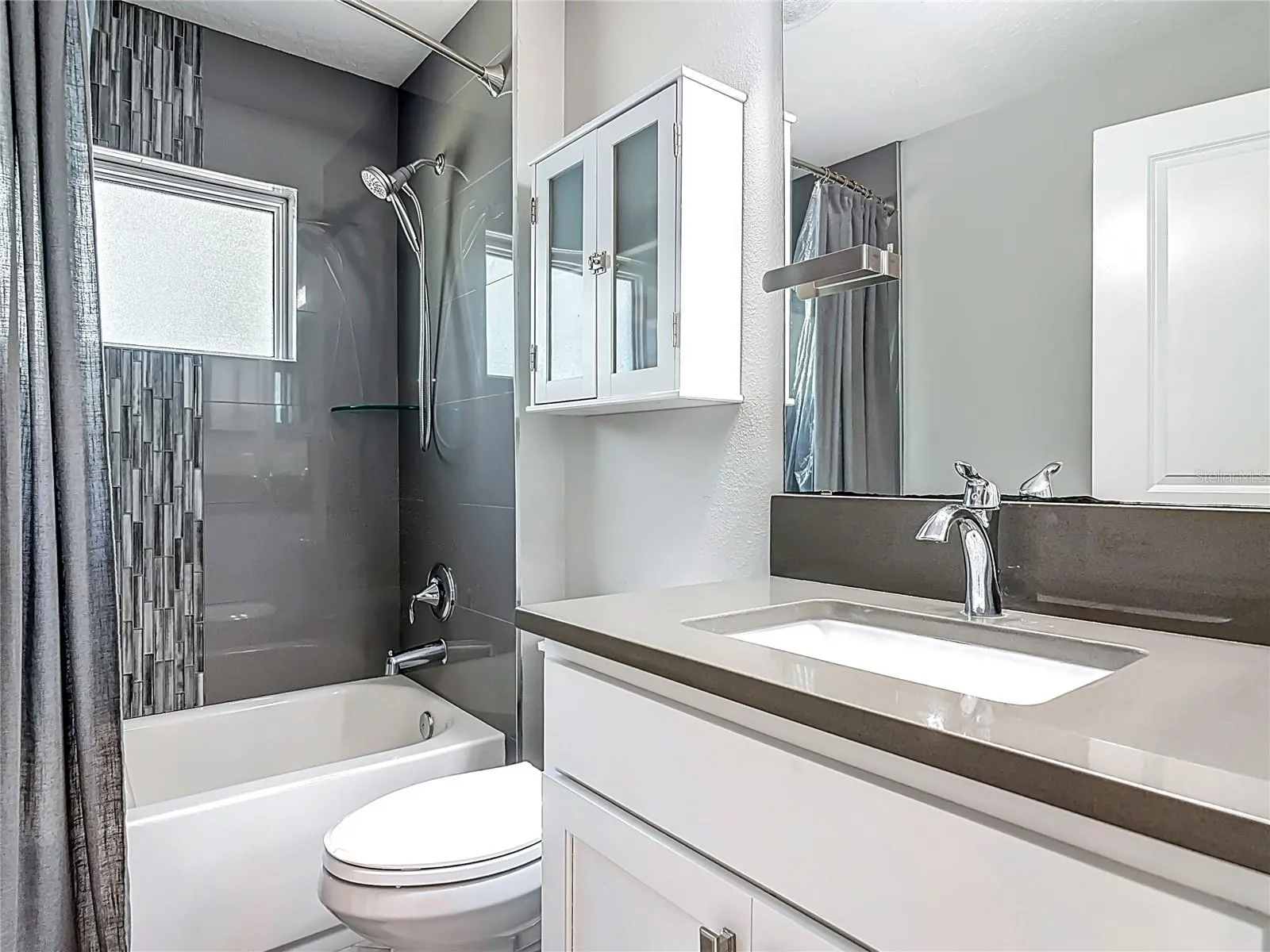 2nd Bathroom