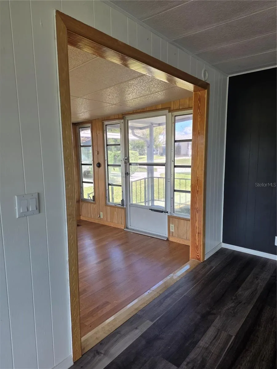 Double Entry into A/C Florida Room