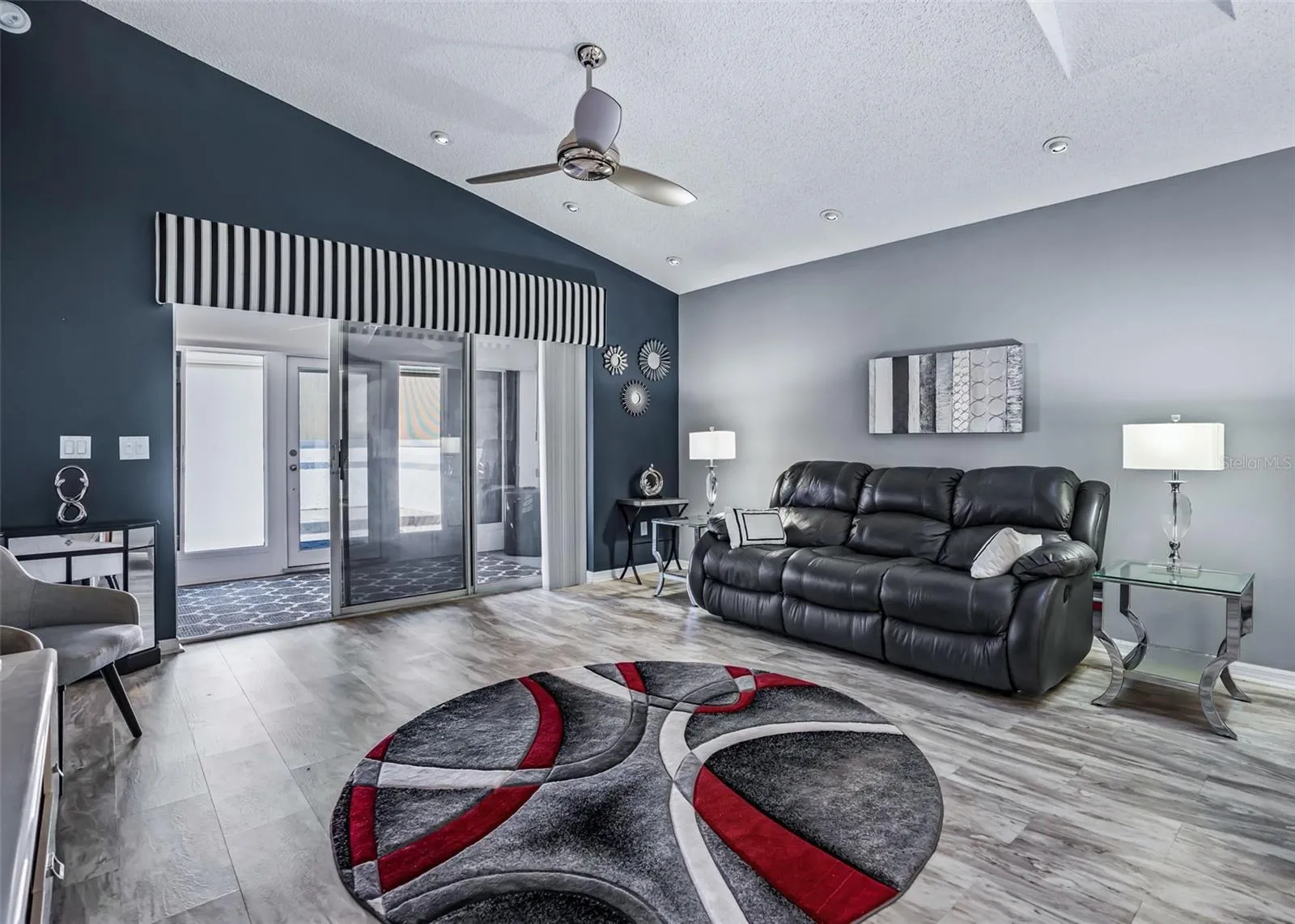 Luxury floors throughout