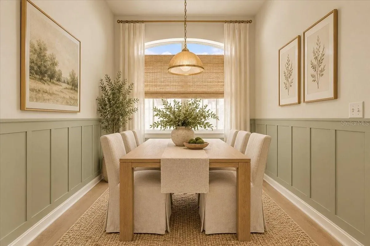 VIRTUALLY RENOVATED EAT-IN SPACE