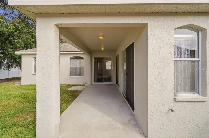 REAR COVERED LANAI/PATIO