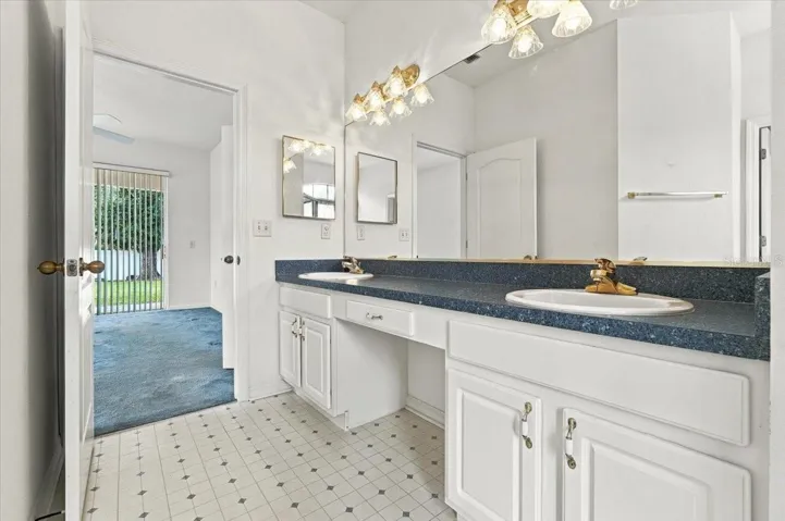 PRIMARY ENSUITE BATH