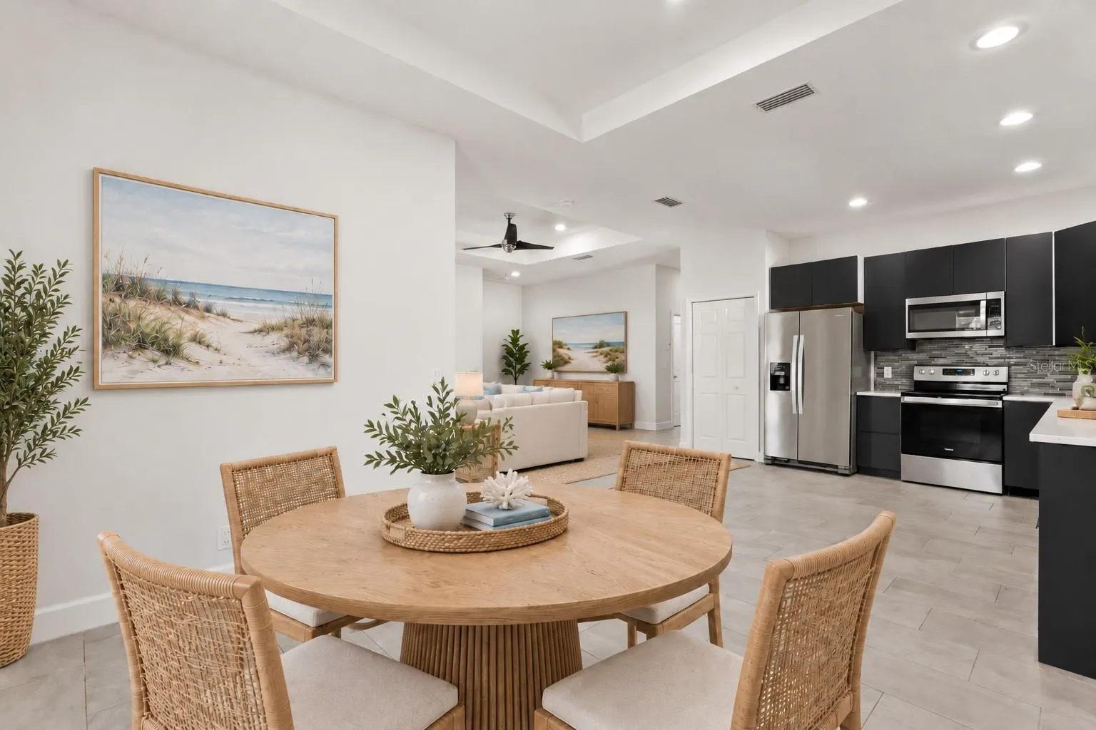 Kitchen &amp; Dining Room