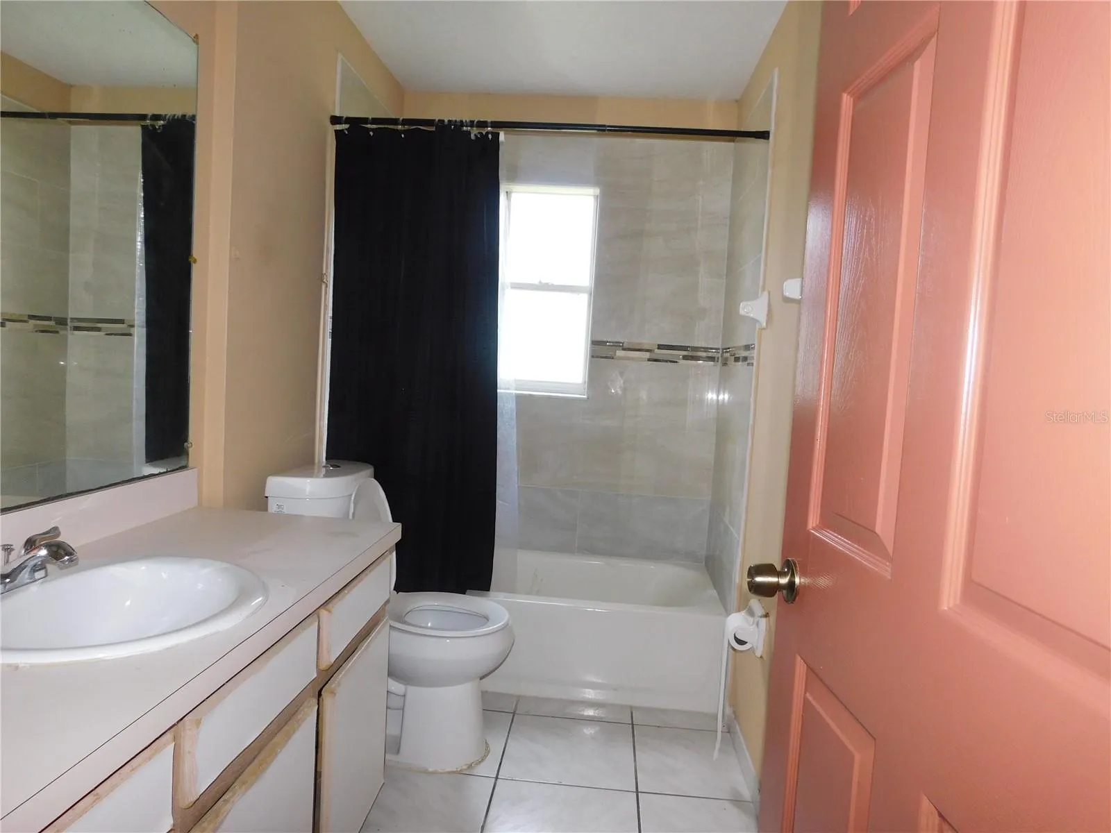 Secondary Bath room