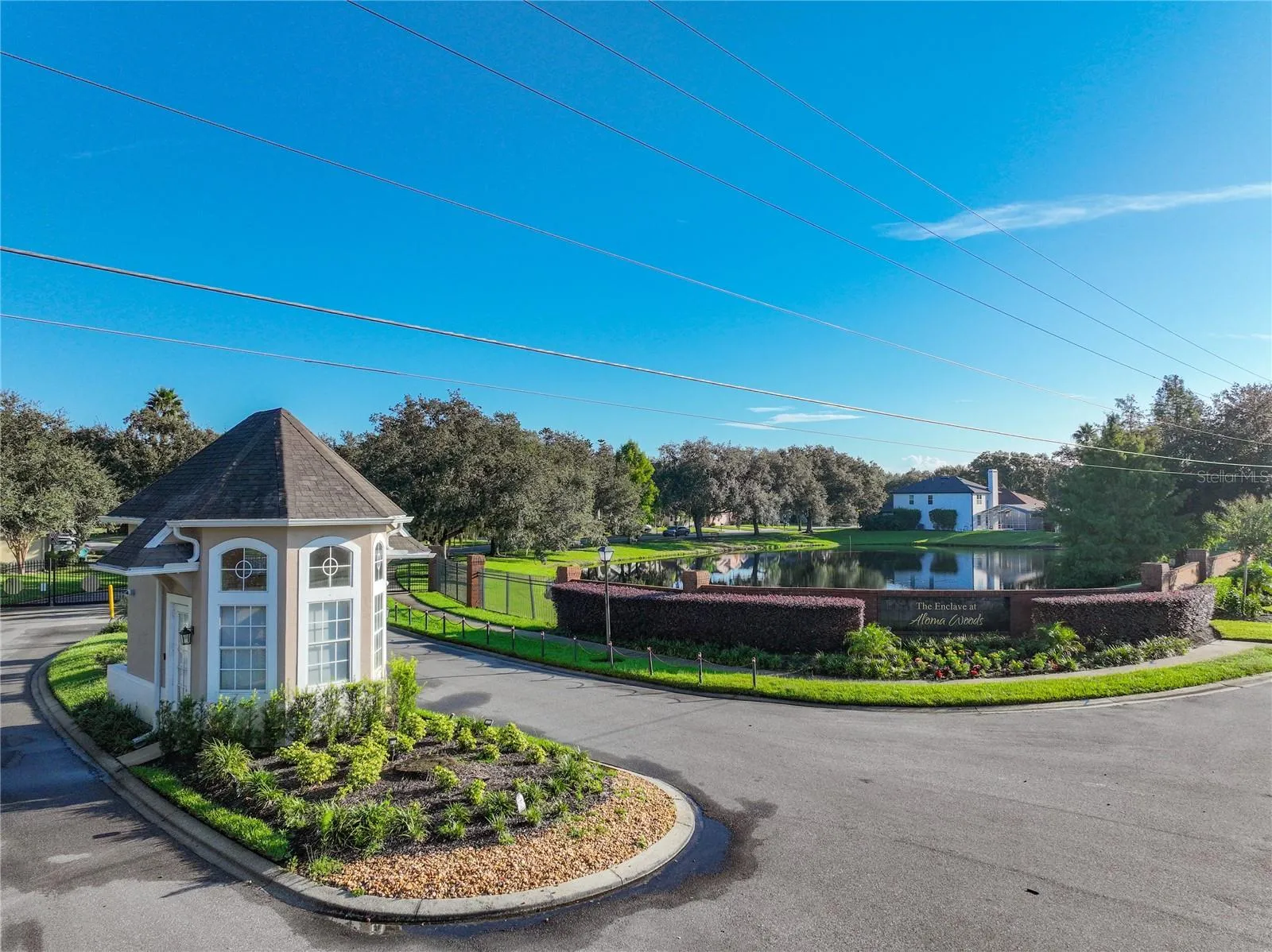 Gated community of Aloma Woods