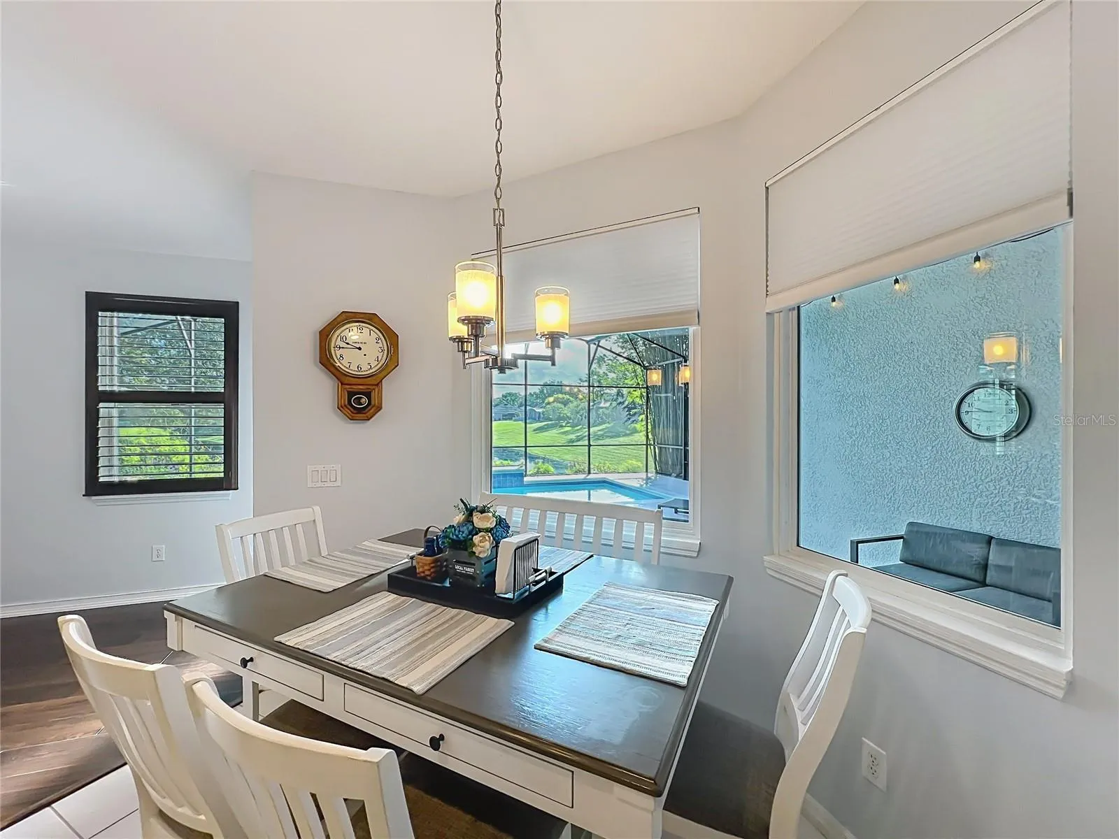 Eat-in Kitchen area