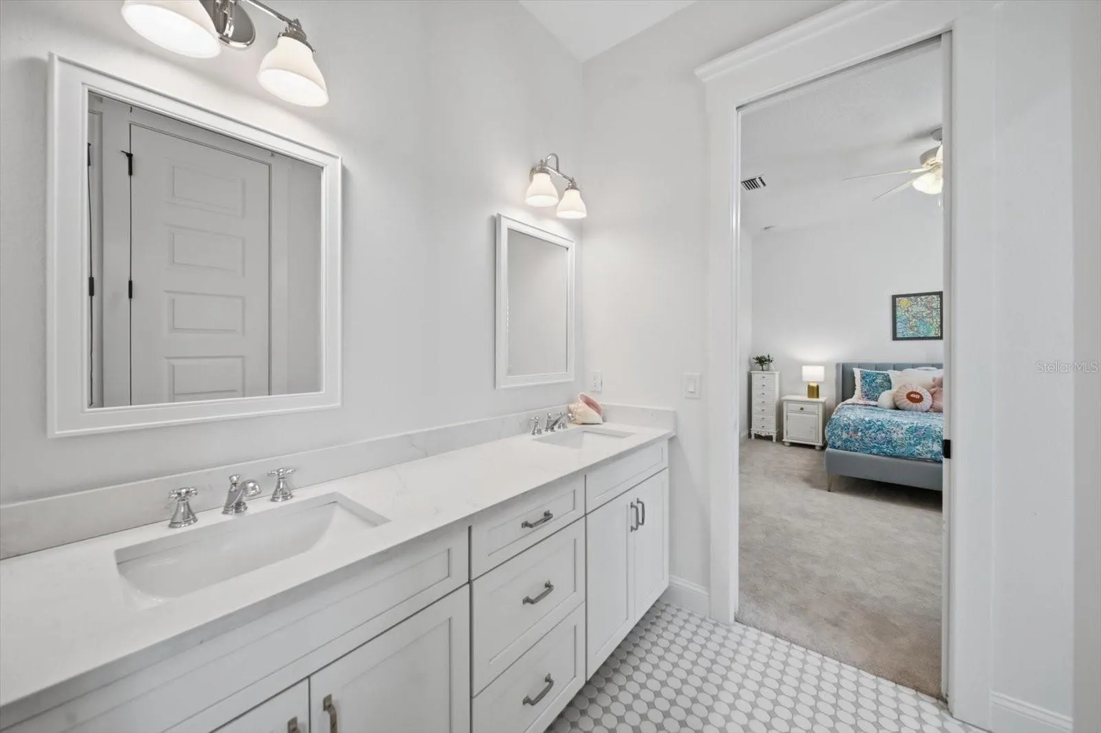 jack-in-jill bath