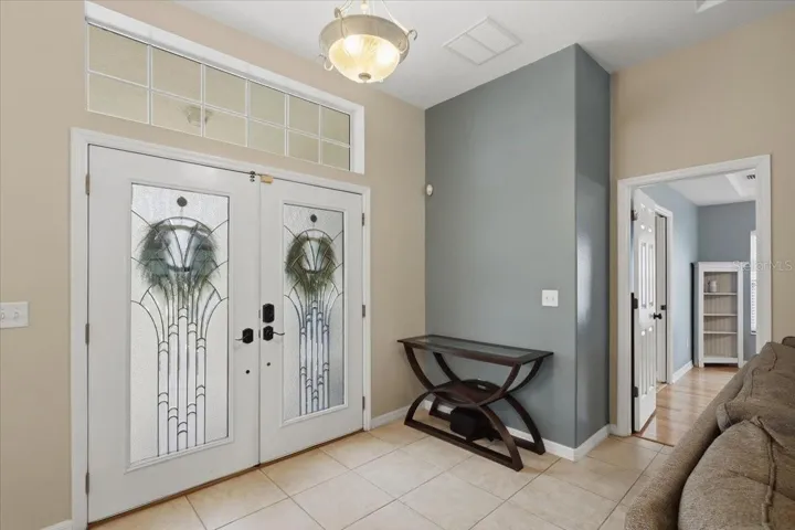 Gorgoeus double front glass doors