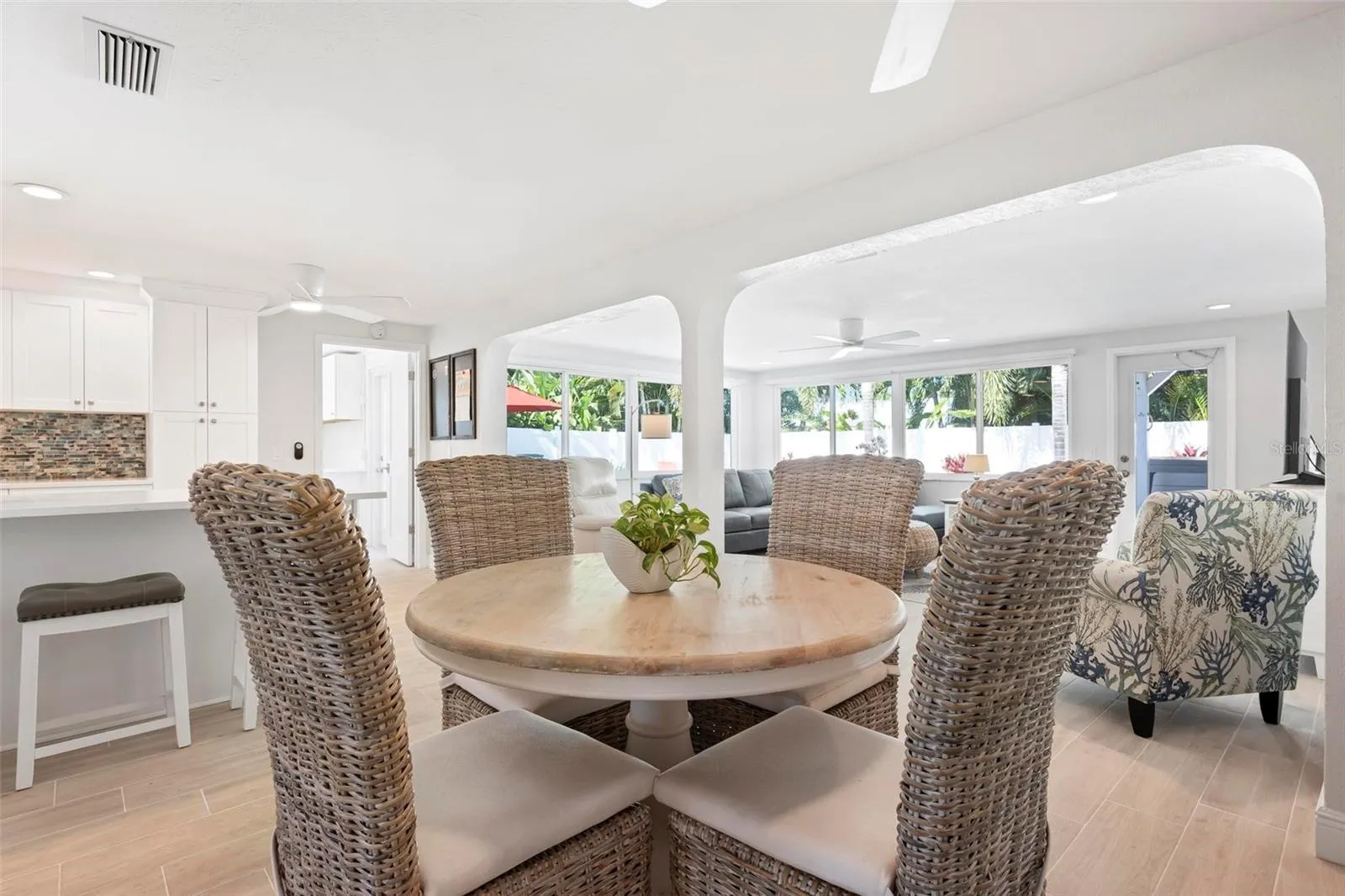 Breakfast area