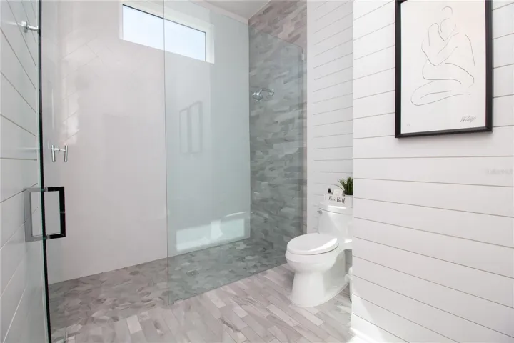 Bathroom - Main Living Level