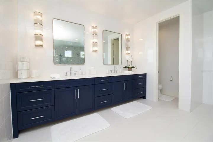 Primary En Suite