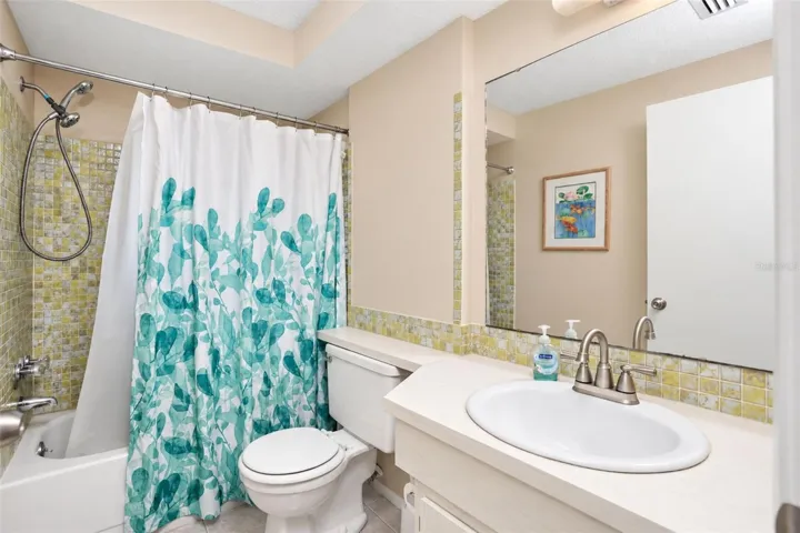 Main bathroom