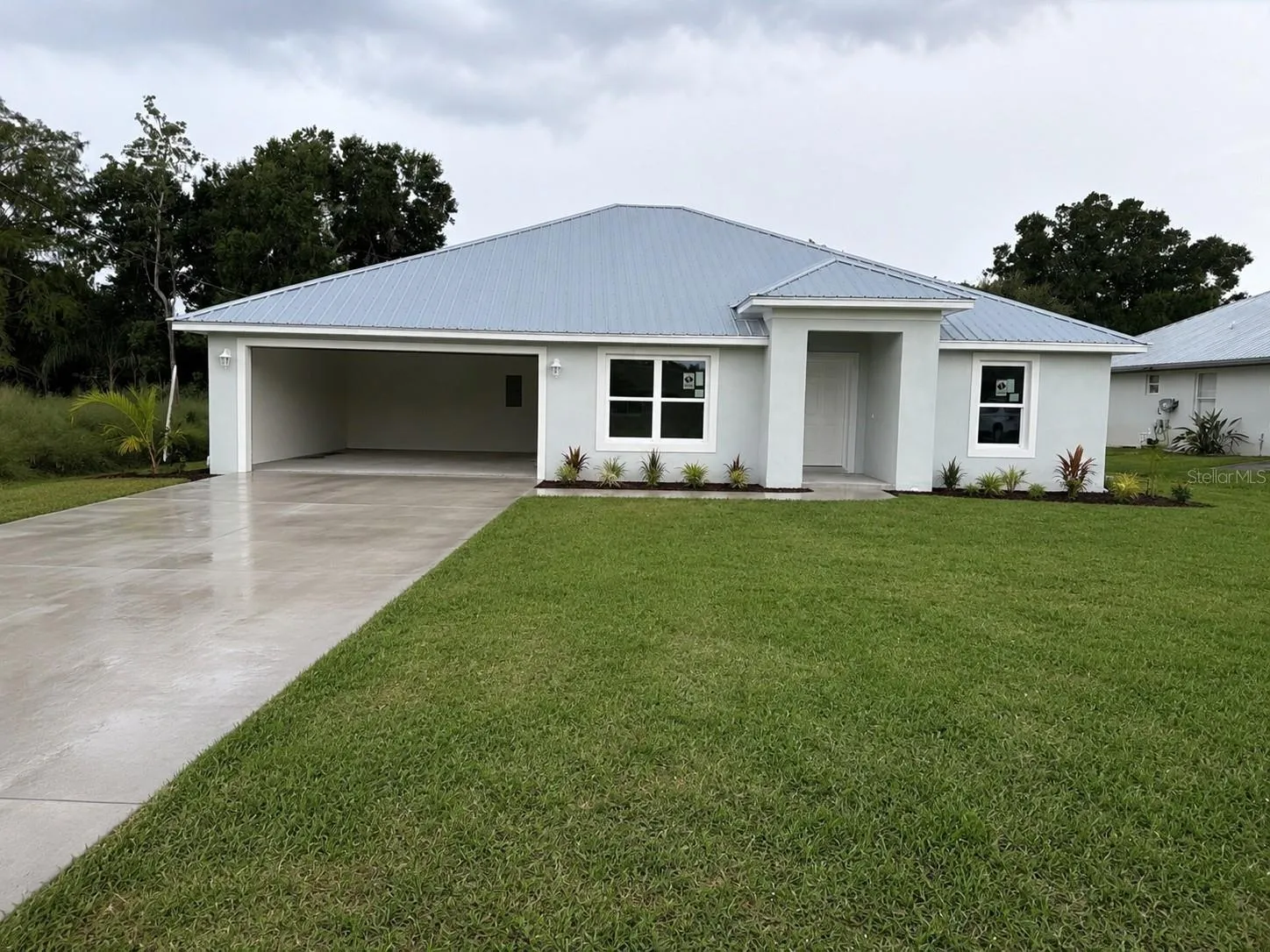 Model home colors not exact**