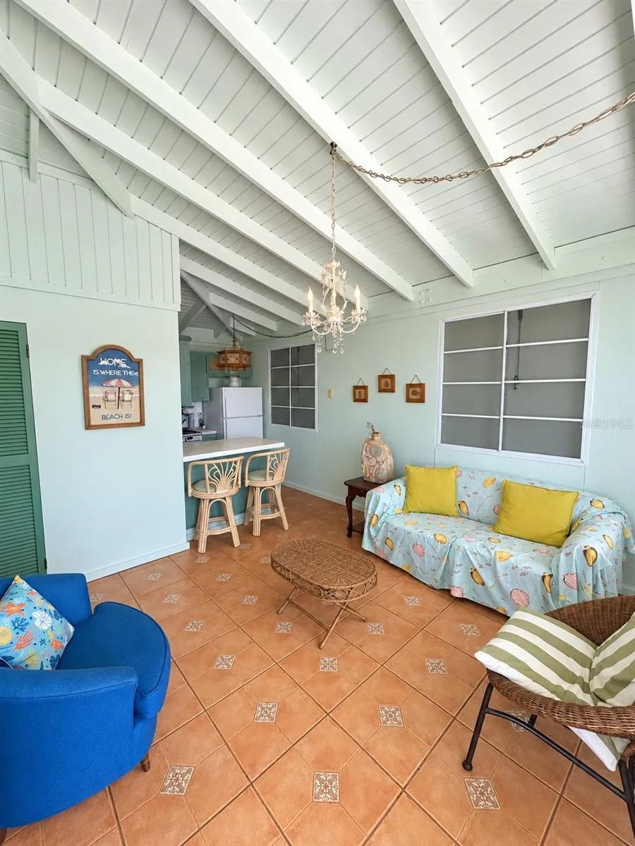 2nd Floor Family Room
