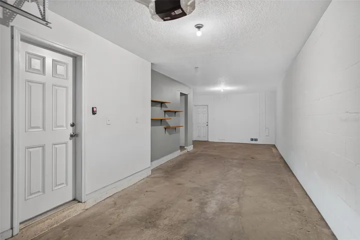 2-car tandem garage