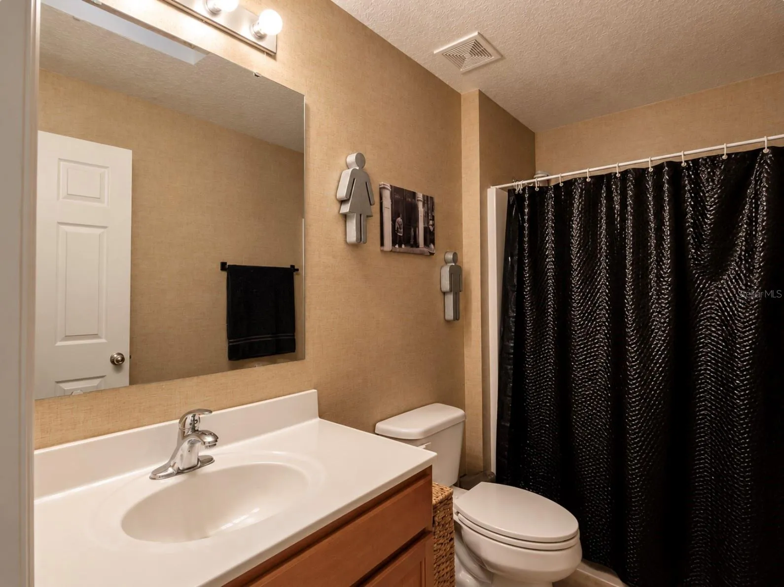 upstairs bathroom