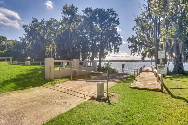 Community Boat Ramp & Dock