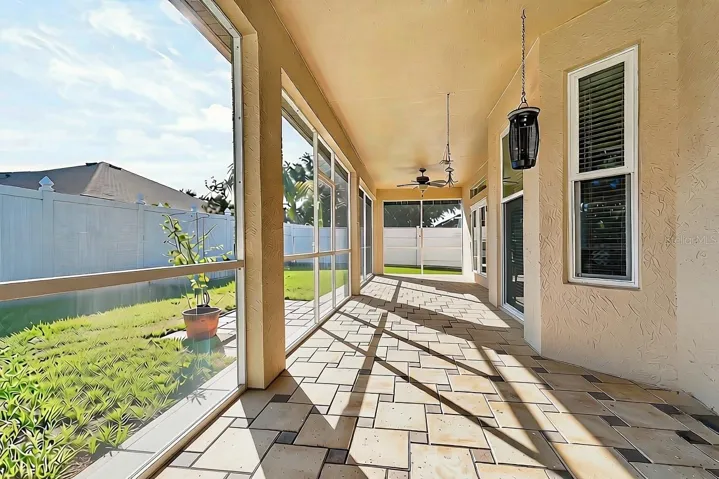 Screened in back porch/lanai
