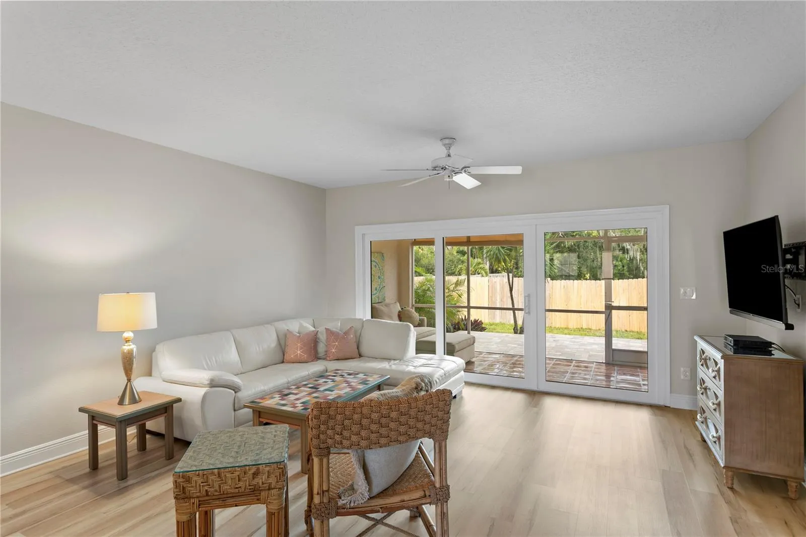 Generous Living Space