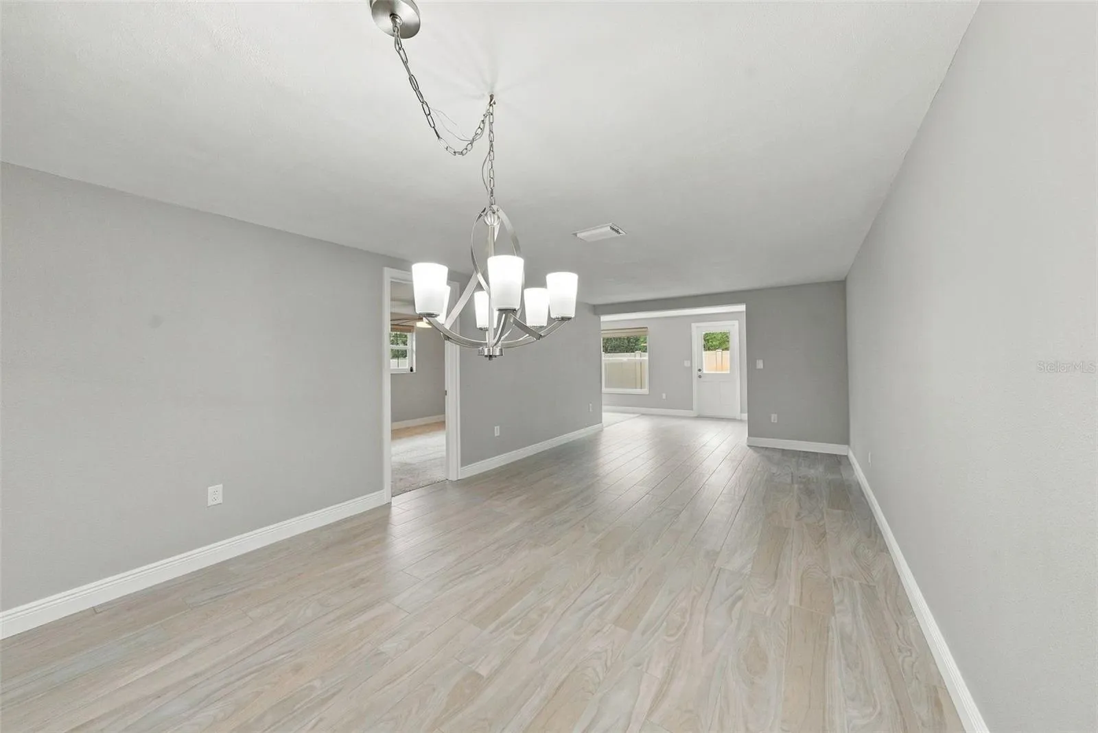 Dining & Living room