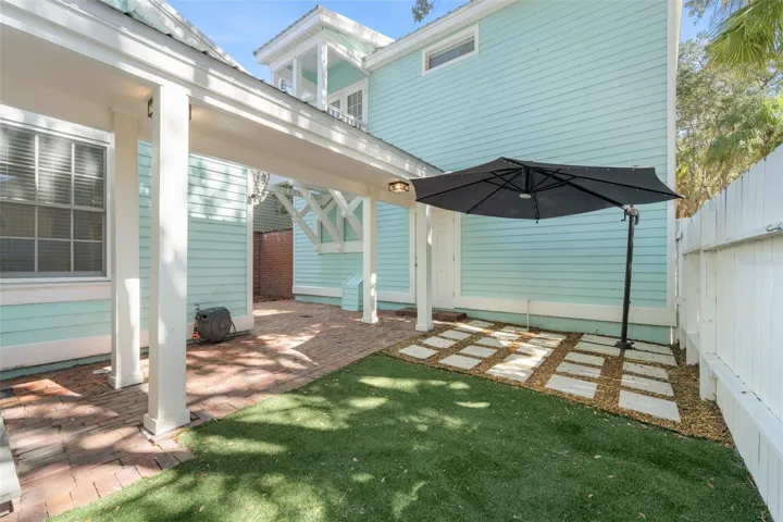 Private Courtyard
