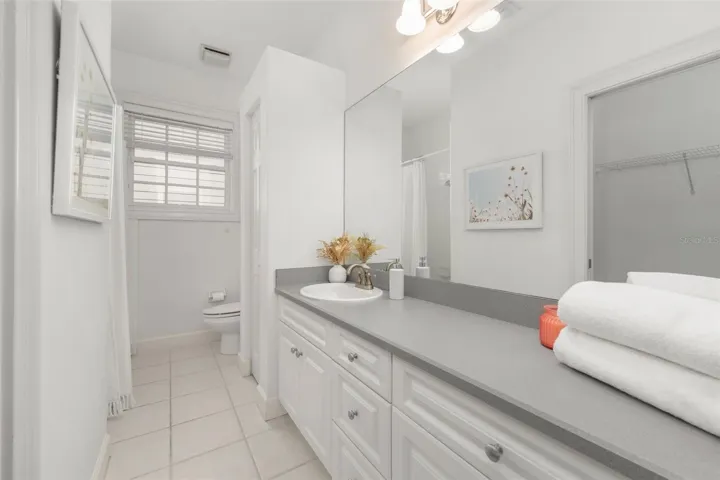 Second Floor Ensuite Bathroom 1