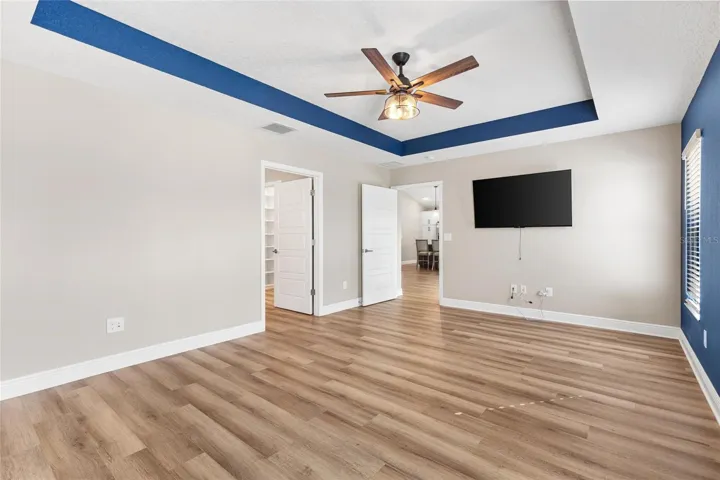 Primary bedroom w/tv