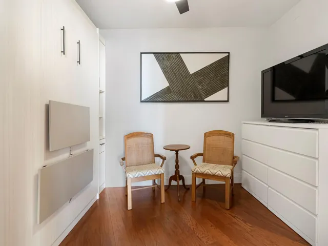 2nd Bedroom/Den with Murphy Bed