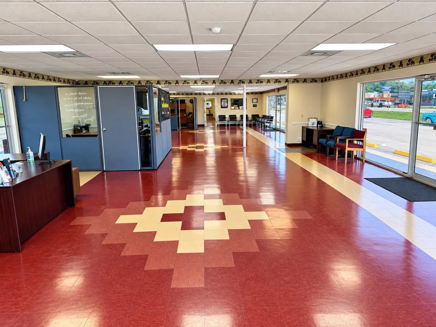 SHOW ROOM/OPEN SPACE/INTERIOR