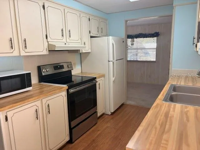 Walk Through to Dining Area