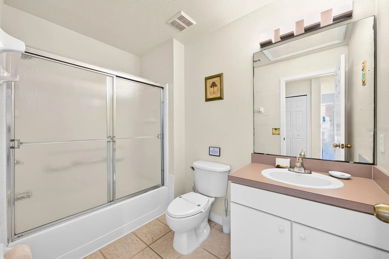 Two additional Bedrooms share another full Bath.