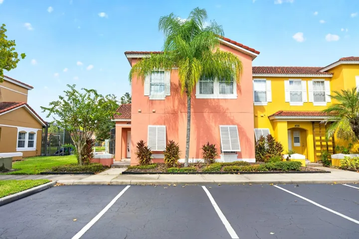 Relax by your PRIVATE POOL, enjoy the POND VIEW and let the resort lifestyle do the rest!