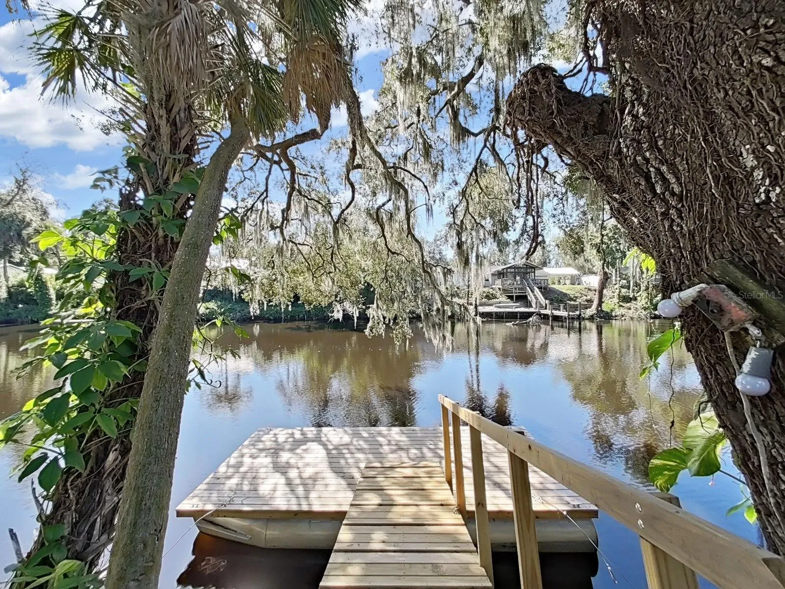 Private Floating Dock in Alafia River