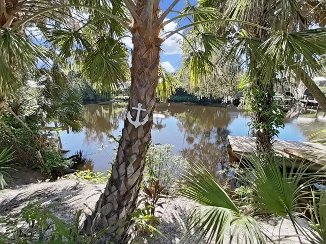 Private Floating Dock in Alafia River