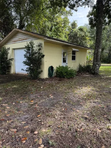 Detached workshop