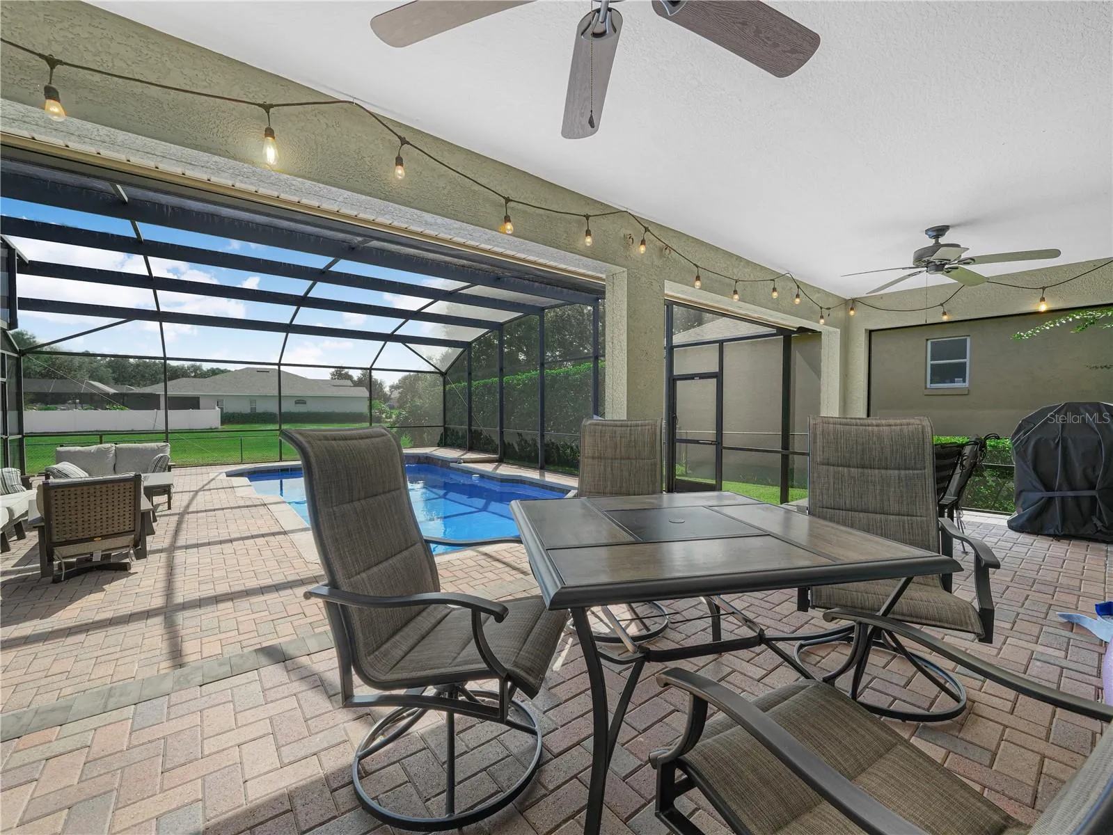 Relaxing area overlooking the pool