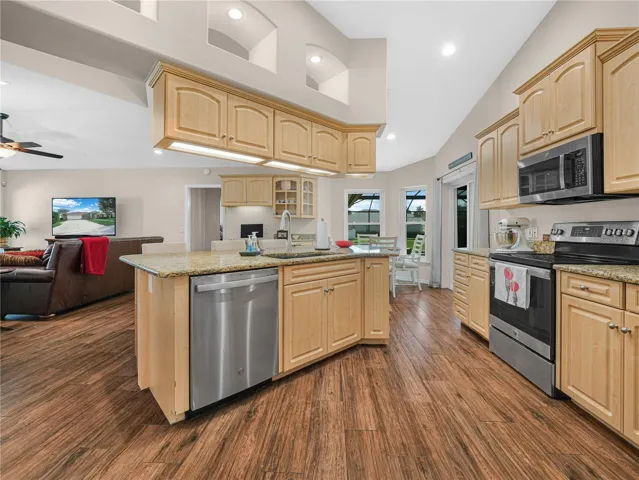 Another view of kitchen