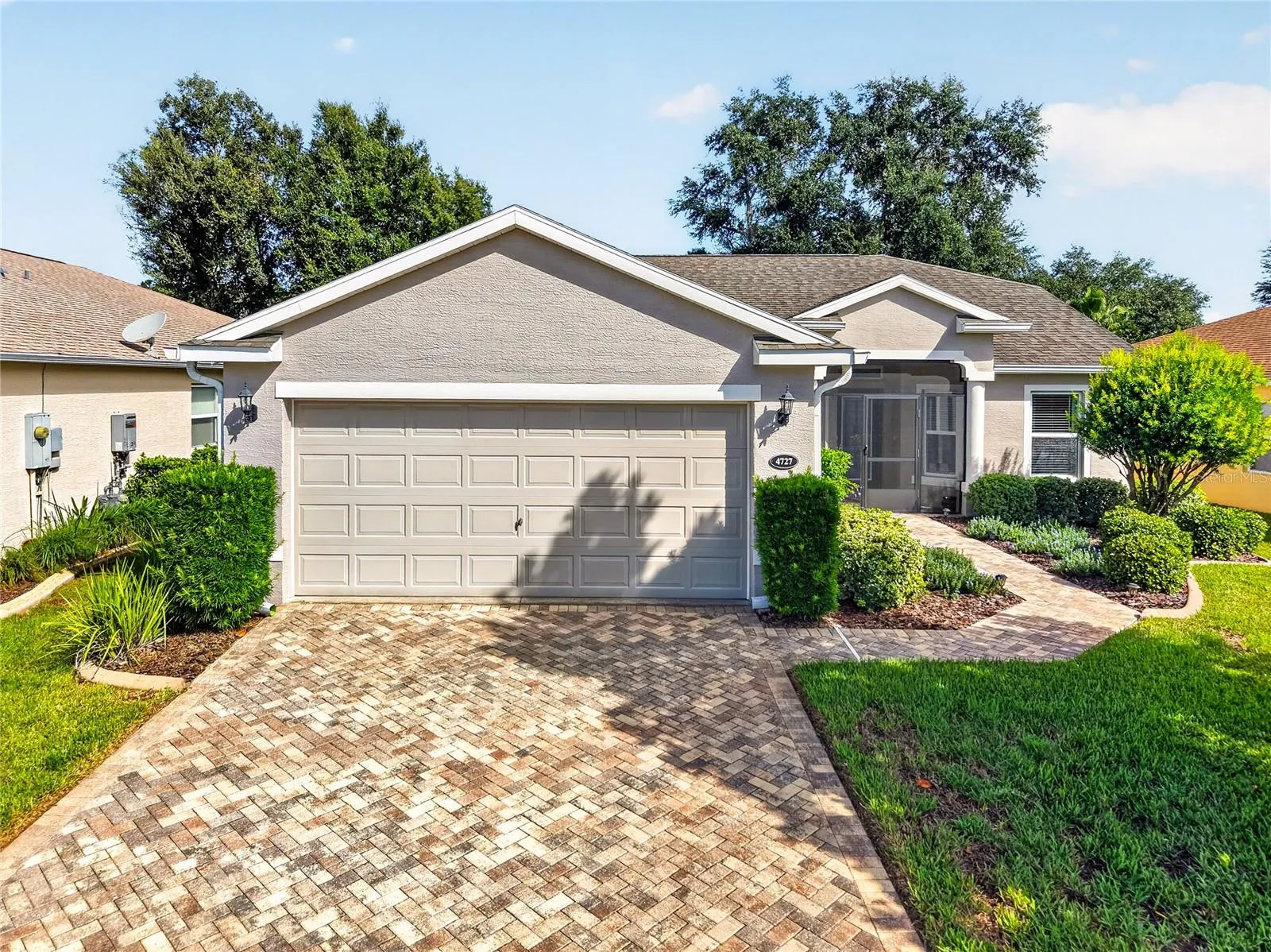 Beautiful Pavers for drive way & walk way