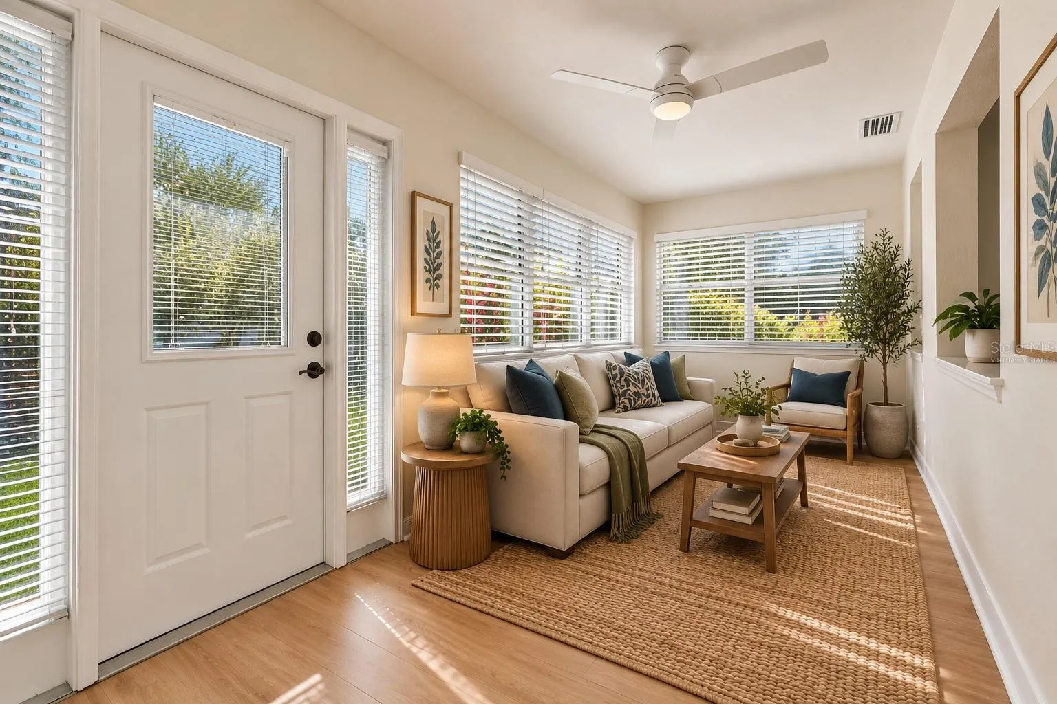 Bonus/Florida Room - virtually staged