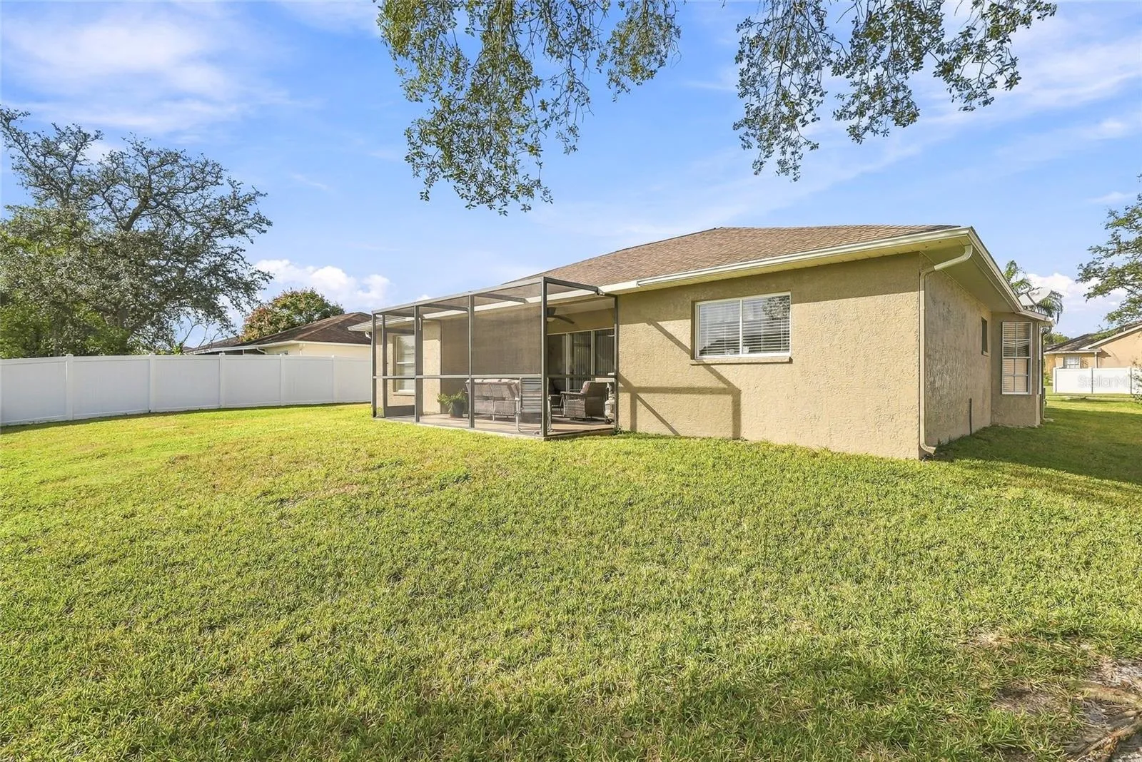 Exterior &amp; Yard