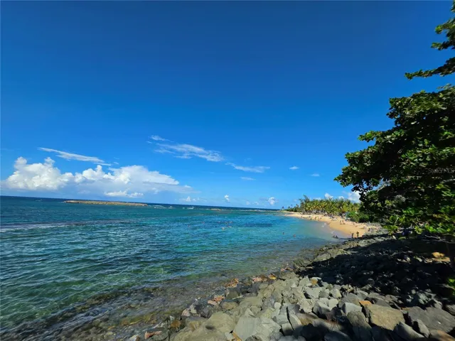 Escambrón Beach
