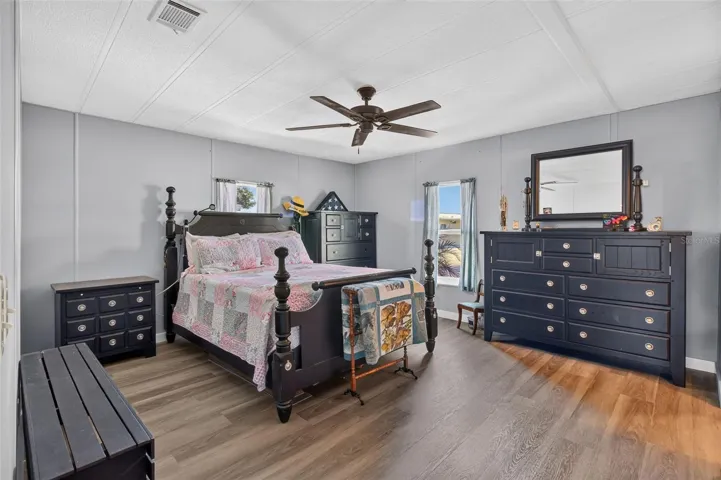 Primary bedroom facing street