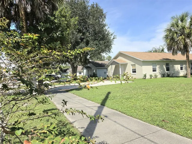 BIG CORNER LOT