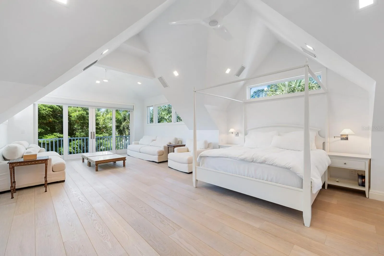 Primary suite