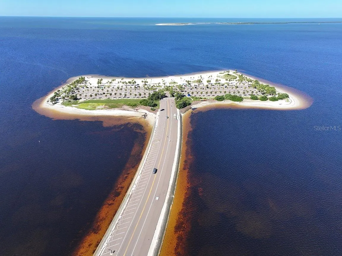 Beautiful Beaches at Fred Howard Park