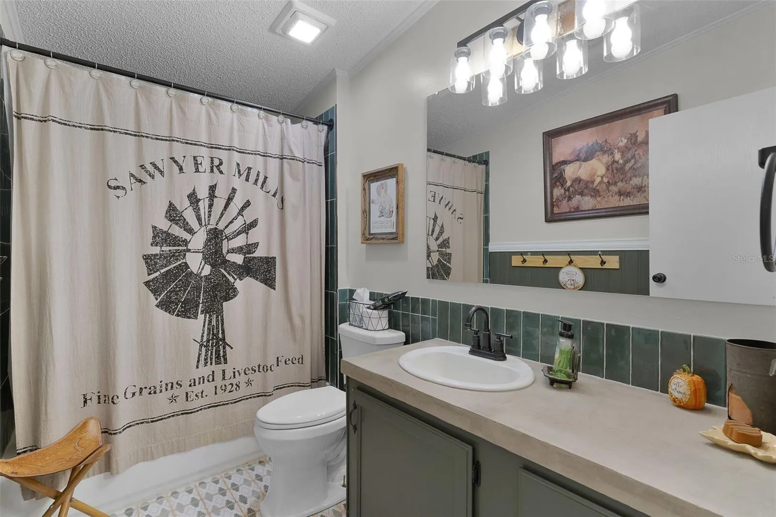 Guest Bathroom