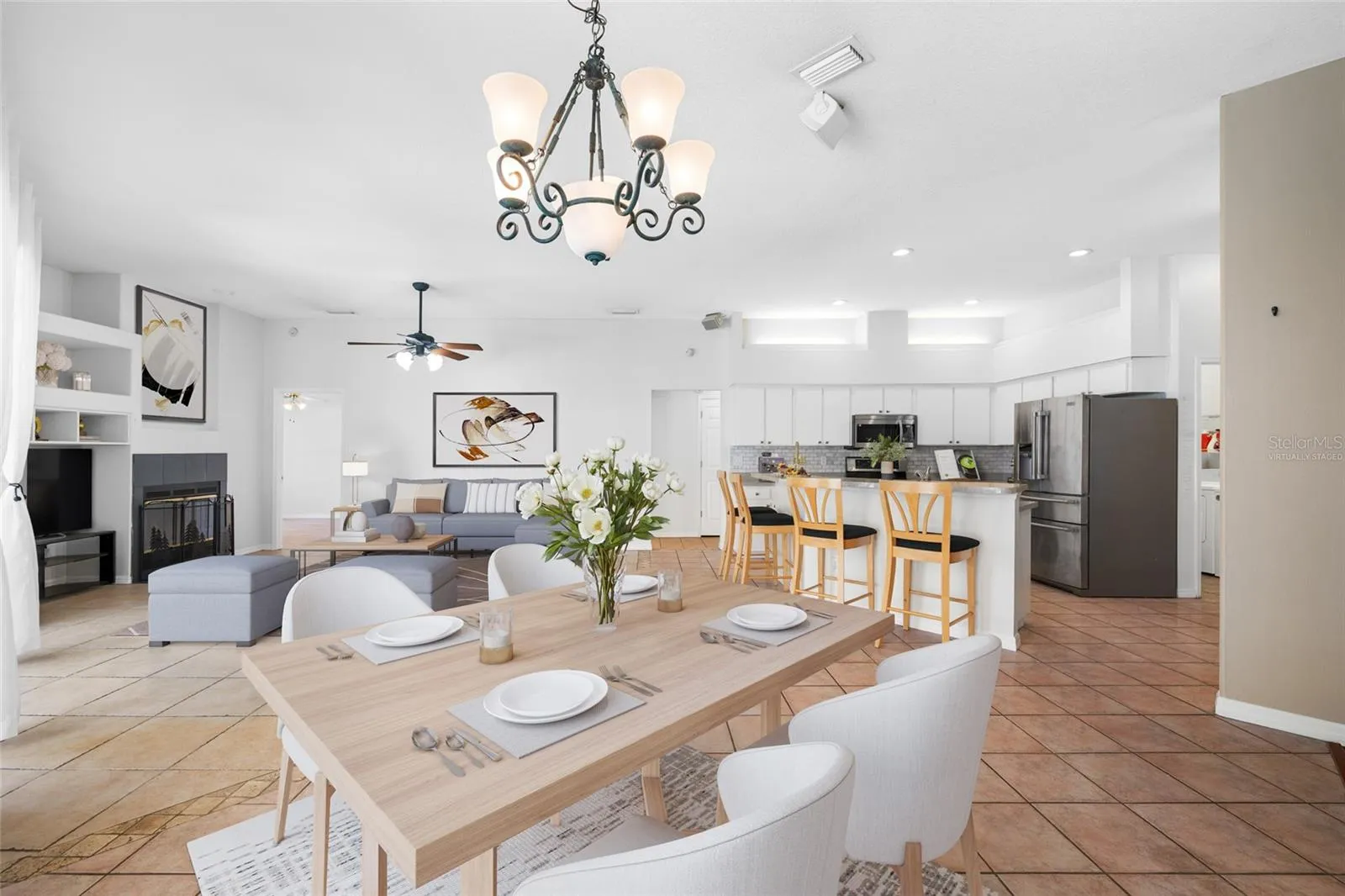 Family Room &amp; Dining Area - VIRTUALLY STAGED